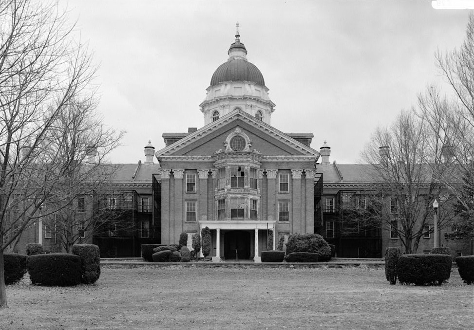 photo shows the facade and dome of the taunton state hospital