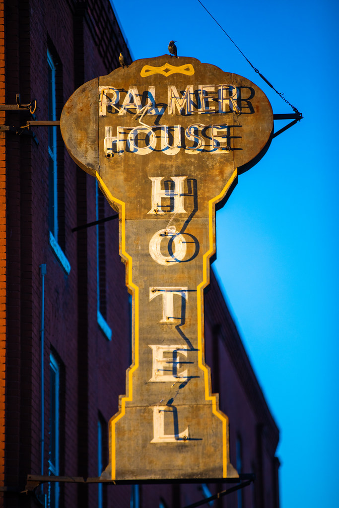 photo shows the palmer house hotel marquis sign