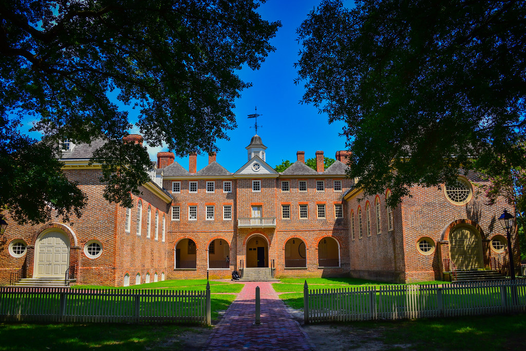 The Wren Building at The College of William & Mary - Photo