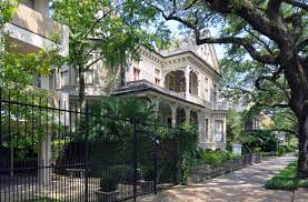 The Avenue Inn – A Haunted NOLA Bed and Breakfast - Photo