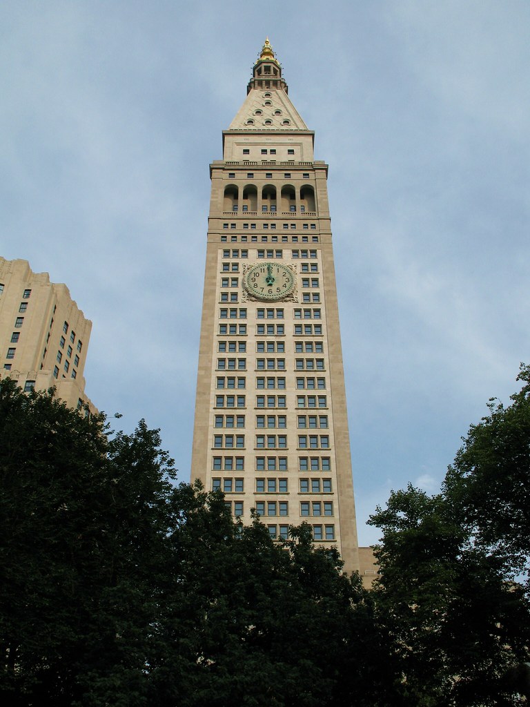 Photo of the Metropolitan Life Building